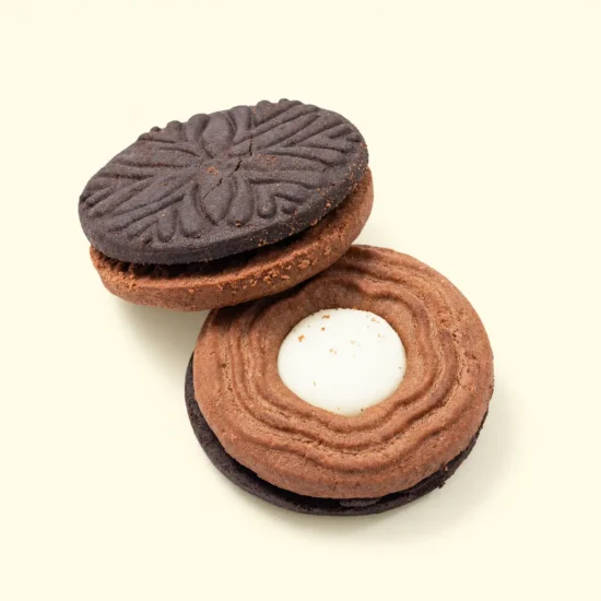 Choco-Cookies with Salted Vanilla Filling Pieces
